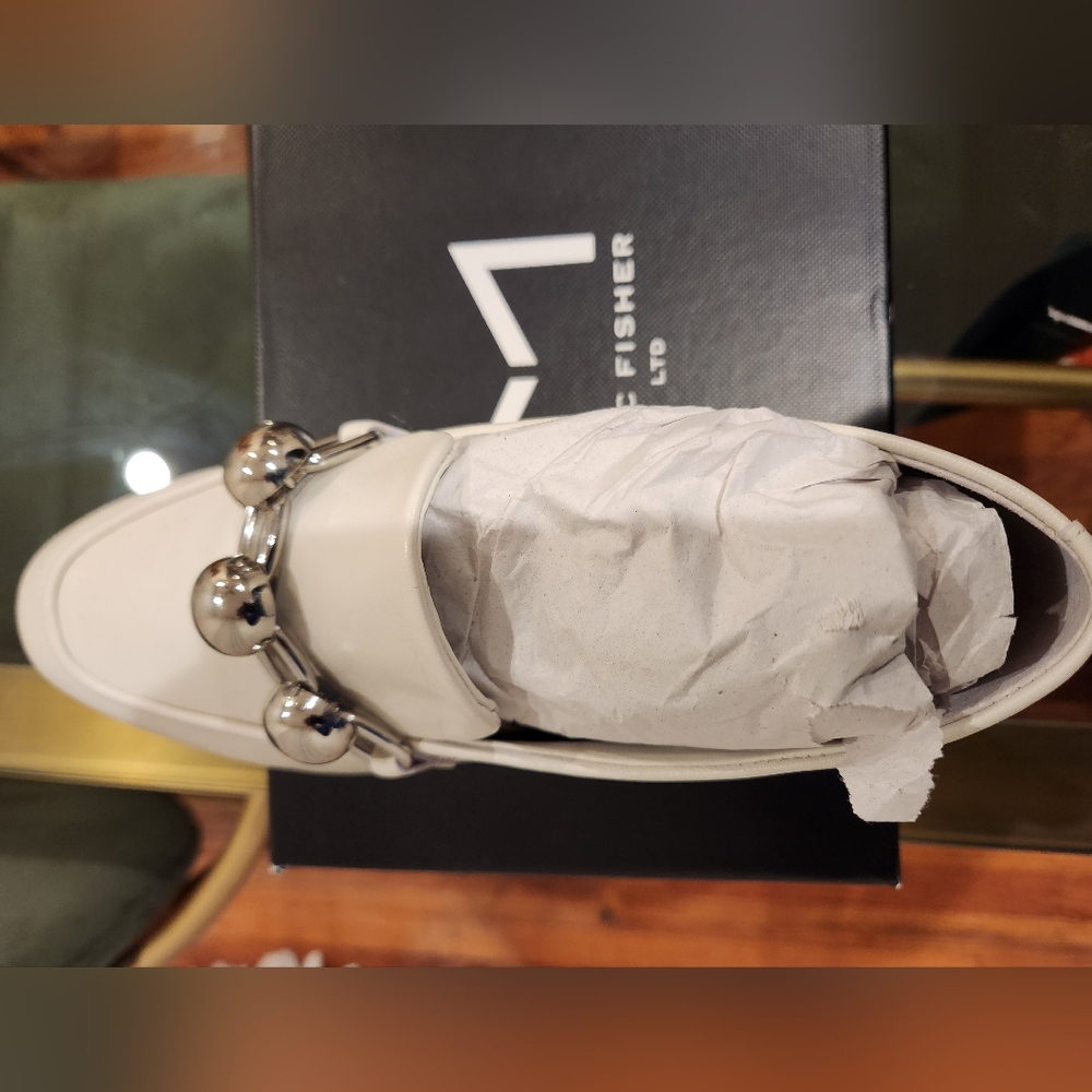 White Shoes/Loafers